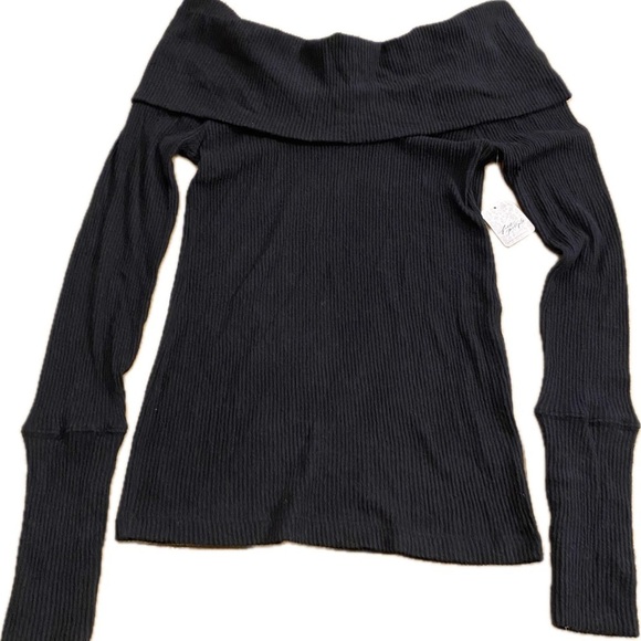 Free People Black Off-Shoulder Soft New Medium Long Sleeve Cozy Sweater - Picture 1 of 12